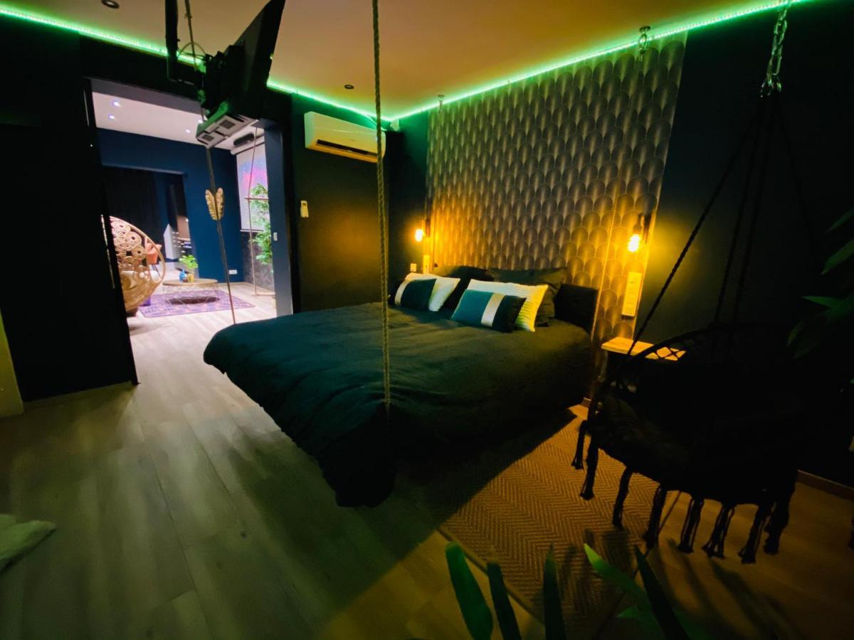 Capsule Temps Suspendu - Balneo, Home Cinema & Billard Валансьєнн Екстер'єр фото